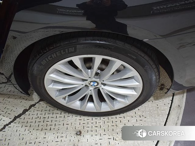 BMW 5 Series (G30) id 3872177 из Кореи 7