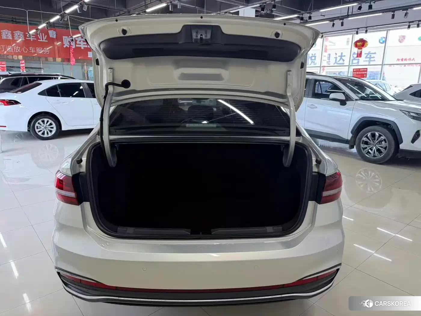 Volkswagen Lavida id 4685966 из Китая 7