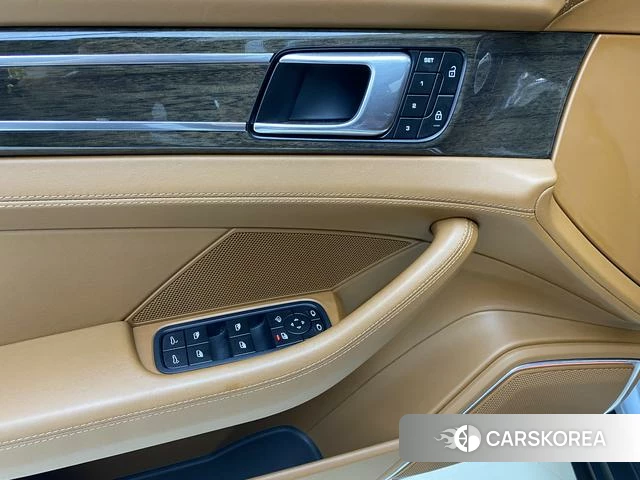 Porsche Panamera id 3993582 из Китая 7