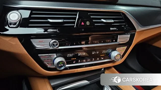 BMW 5 Series (G30) id 3576716 из Кореи 7