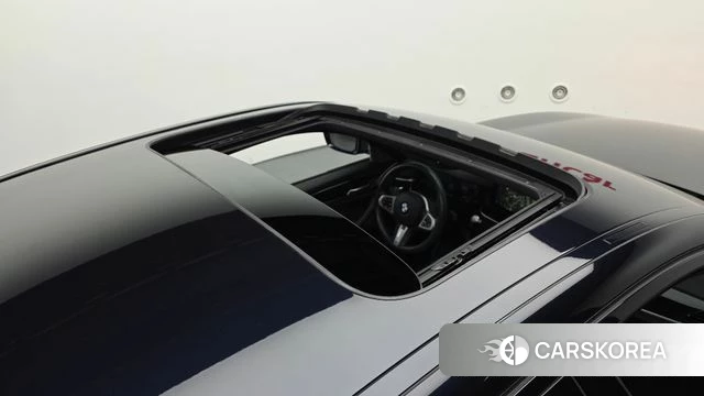 BMW 5 Series (G30) id 3922679 из Кореи 7