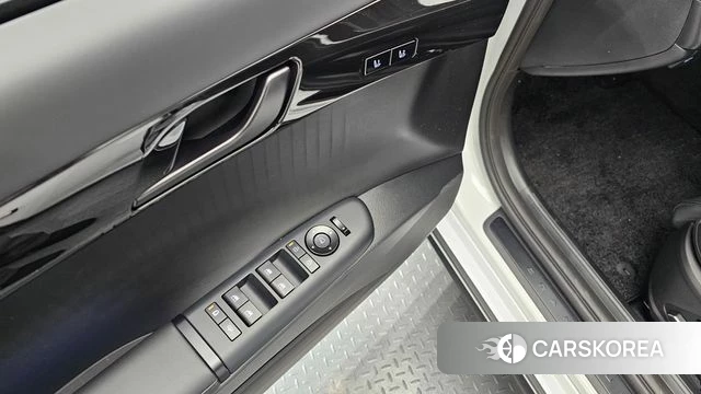 Hyundai Grandeur (GN7) id 3939918 из Кореи 7