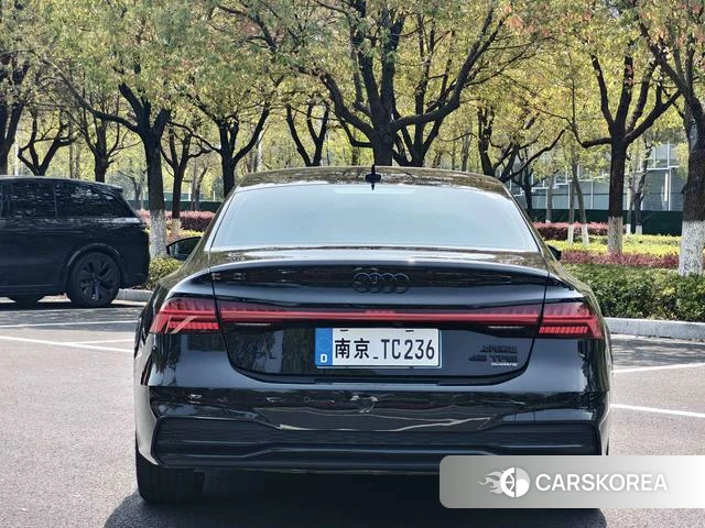 Audi A7L id 4259733 из Китая 7