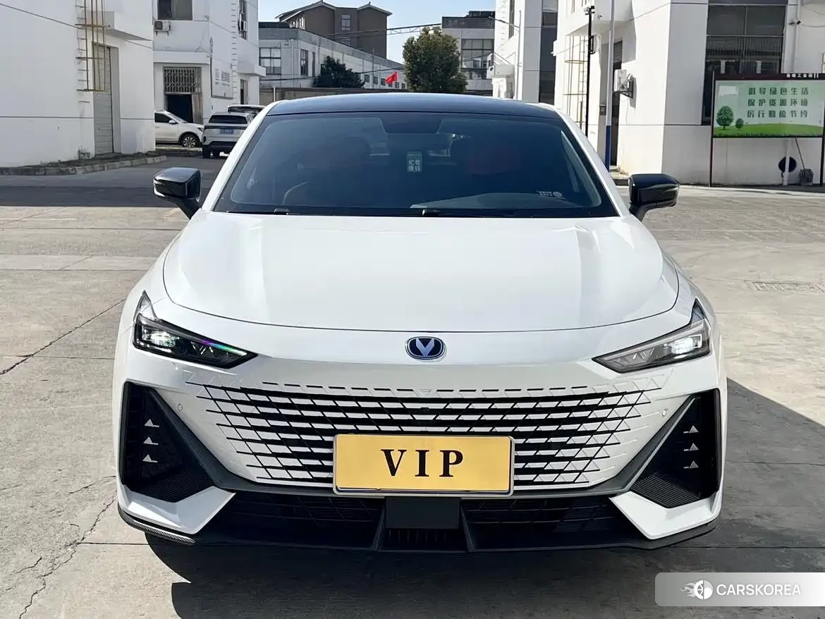 Chang'an UNI-V id 4679984 из Китая 7