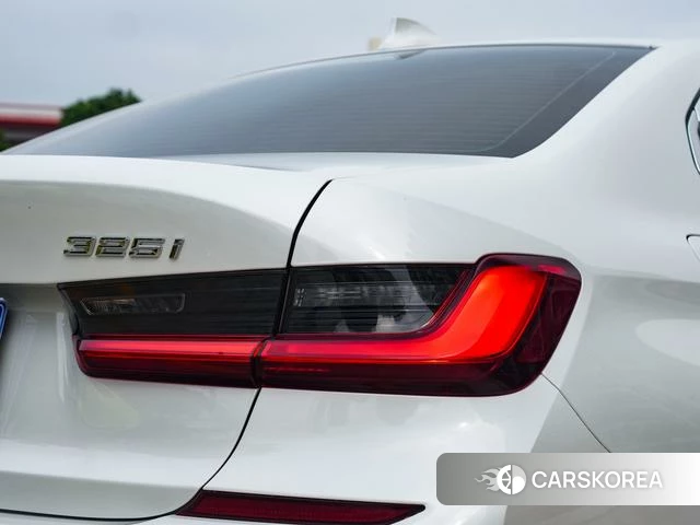 BMW 3 series id 3888967 из Китая 7