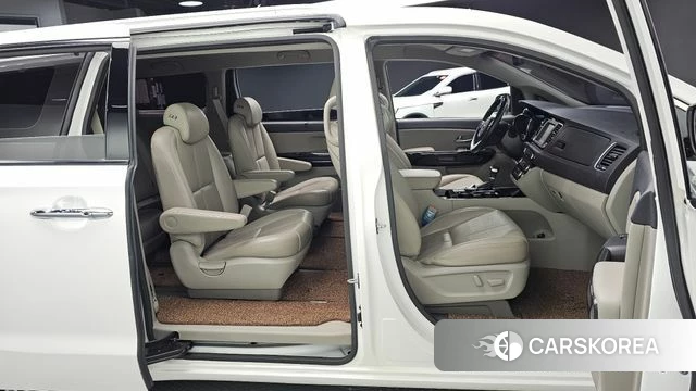 Kia The New Carnival id 3853724 из Кореи 7