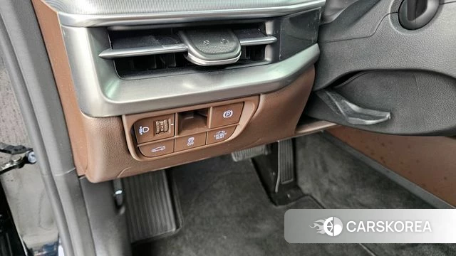 Hyundai Grandeur Hybrid (GN7) id 3870901 из Кореи 7