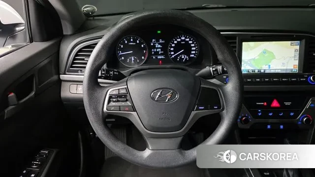 Hyundai Avante AD id 3728810 из Кореи 7