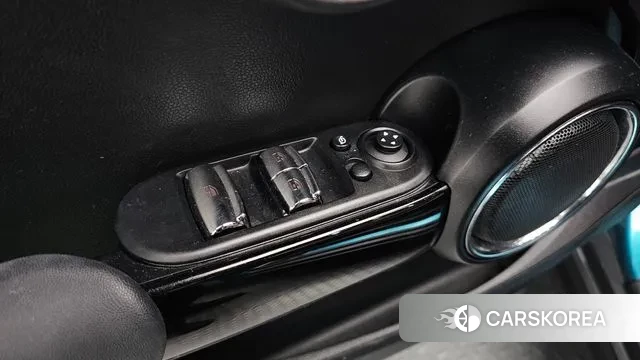 Mini Cooper Convertible id 3438884 из Кореи 7