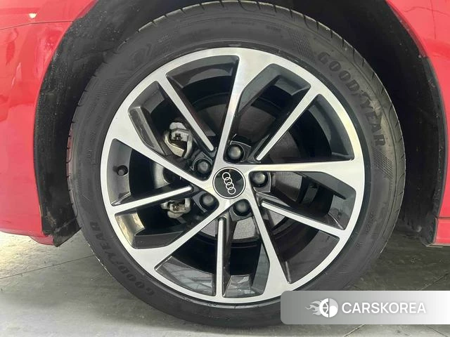 Audi A3 id 3876121 из Китая 7