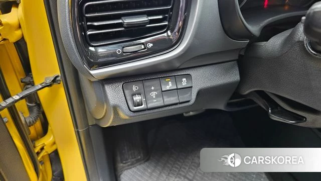 Kia Stonic id 3911987 из Кореи 7