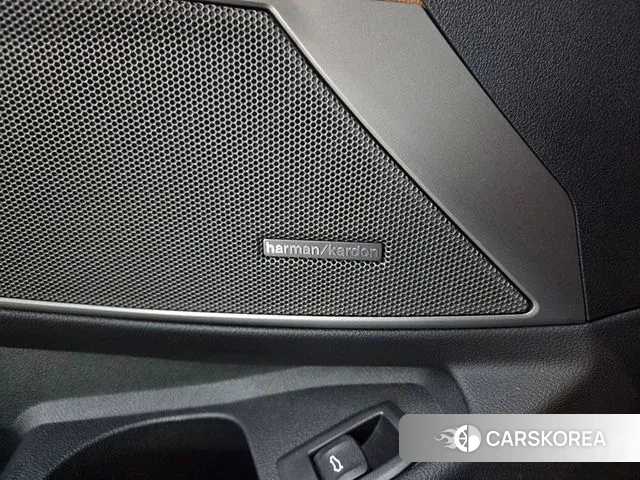 BMW 3 Series (G20) id 2993184 из Кореи 7