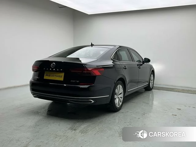 Volkswagen Passat id 4272629 из Китая 7