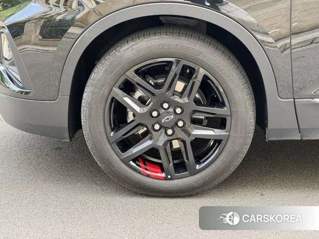 Chevrolet Trailblazer id 4215590 из Китая 7