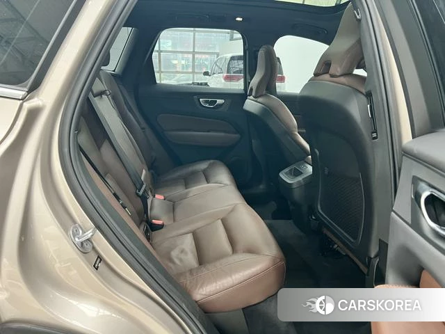 Volvo XC60 id 3939384 из Китая 7