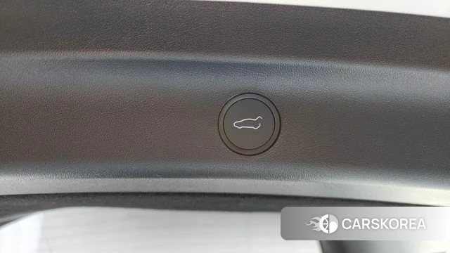 Tesla Model Y id 4302090 из Кореи 7