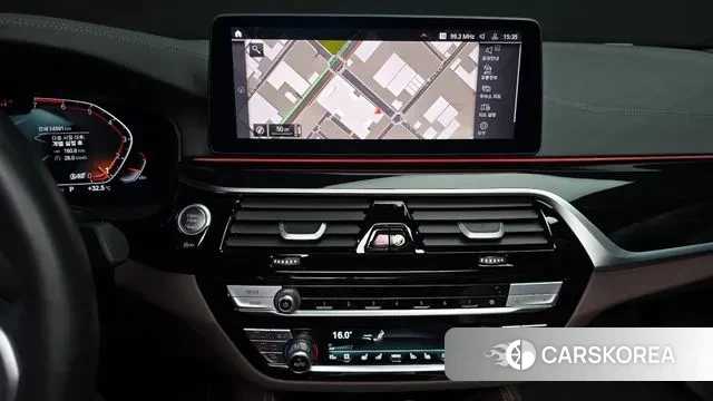 BMW 5 Series (G30) id 3153914 из Кореи 7