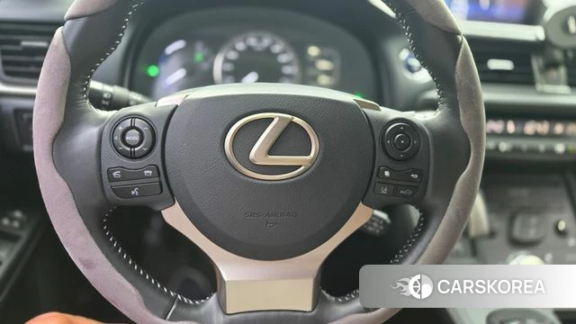 Lexus CT200h id 4746290 из Кореи 7