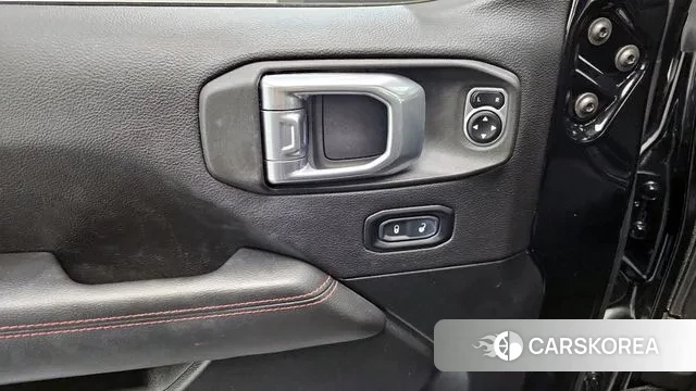 Jeep Wrangler (JL) id 3453919 из Кореи 7