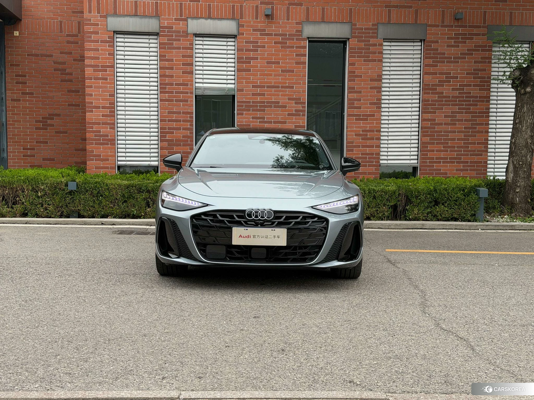 Audi A6L id 4473987 из Китая 7