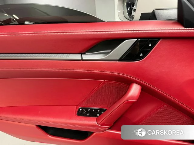 Porsche 911(992) id 3965912 из Кореи 7