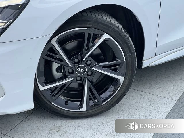 Audi A3 id 4207856 из Китая 7
