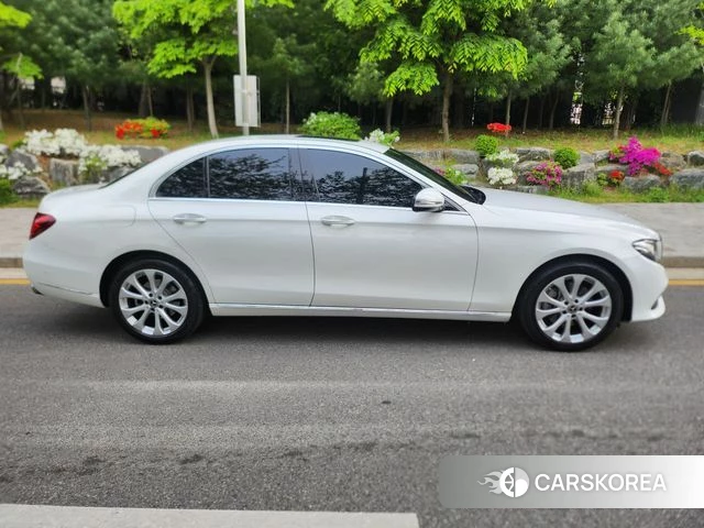 Mercedes-Benz E-Class W213 id 4246148 из Кореи 7
