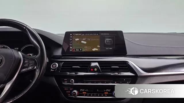 BMW 5 Series (G30) id 3748494 из Кореи 7