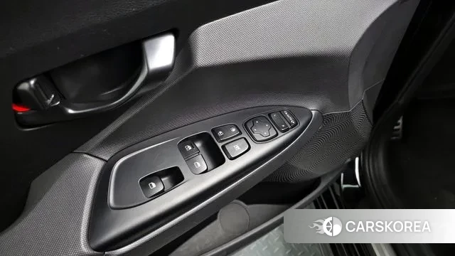 Hyundai Veloster (JS) id 3765285 из Кореи 7