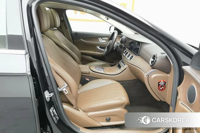 Mercedes-Benz E-class id 4272454 из Китая 7