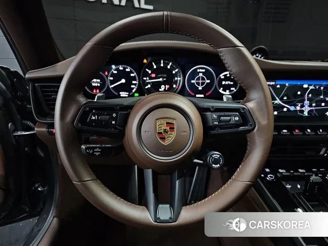 Porsche 911(992) id 3230284 из Кореи 7