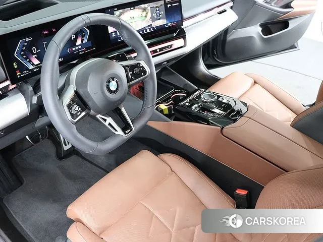 BMW 5 Series (G60) id 3404970 из Кореи 7