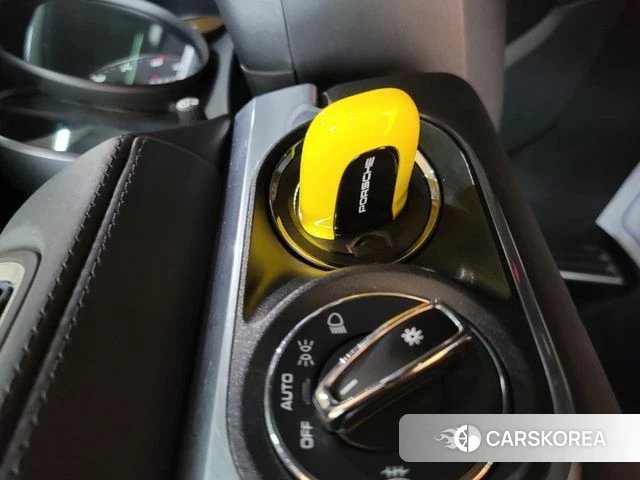 Porsche 718 Boxster id 3859629 из Кореи 7