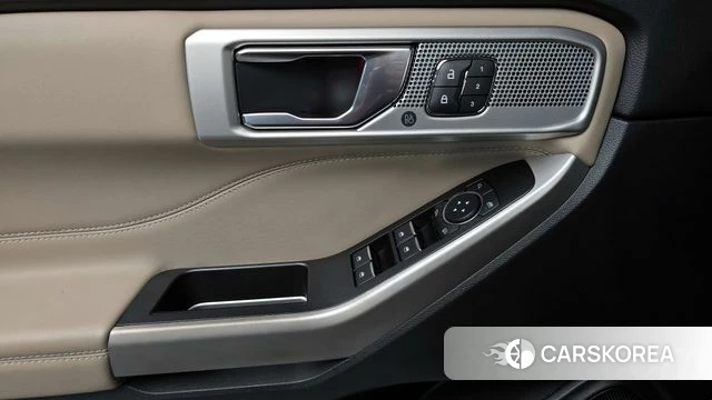 Ford Explorer 6th Generation id 3860659 из Кореи 7