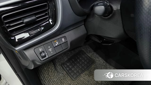 Kia Stonic id 3808058 из Кореи 7