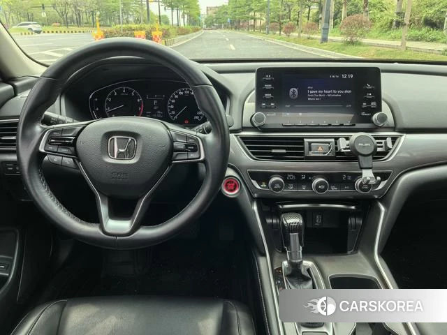 Honda Accord id 4220979 из Китая 7