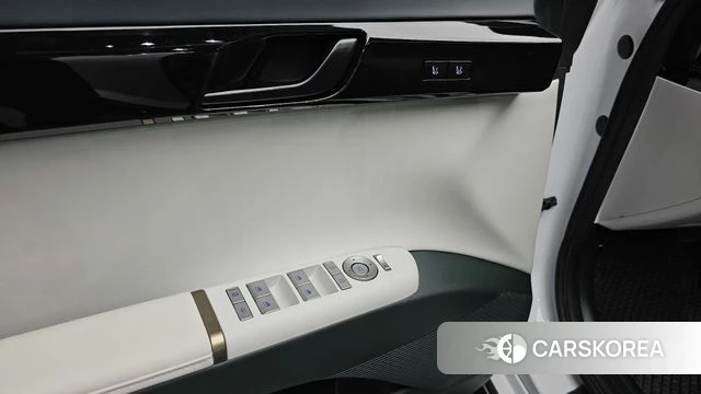 Hyundai Grandeur Hybrid (GN7) id 4422096 из Кореи 7