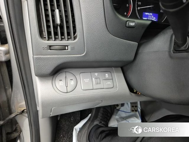 Hyundai The New Grand Starex id 4689365 из Кореи 7