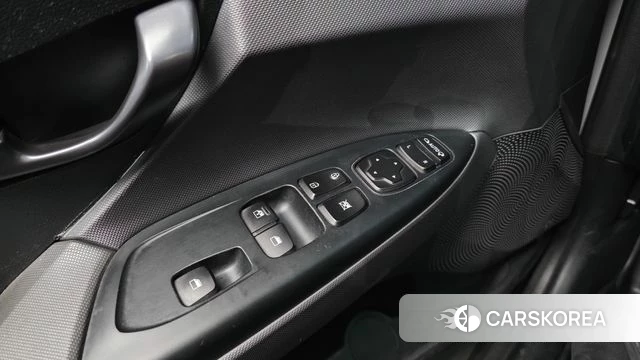 Hyundai Veloster (JS) id 3917330 из Кореи 7