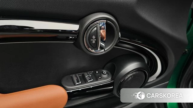 Mini Cooper S Convertible id 4757394 из Кореи 7