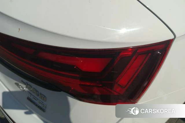 Audi Q5L id 4314584 из Китая 7