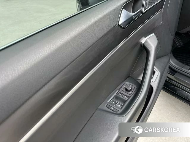 Volkswagen Magotan id 4271182 из Китая 7