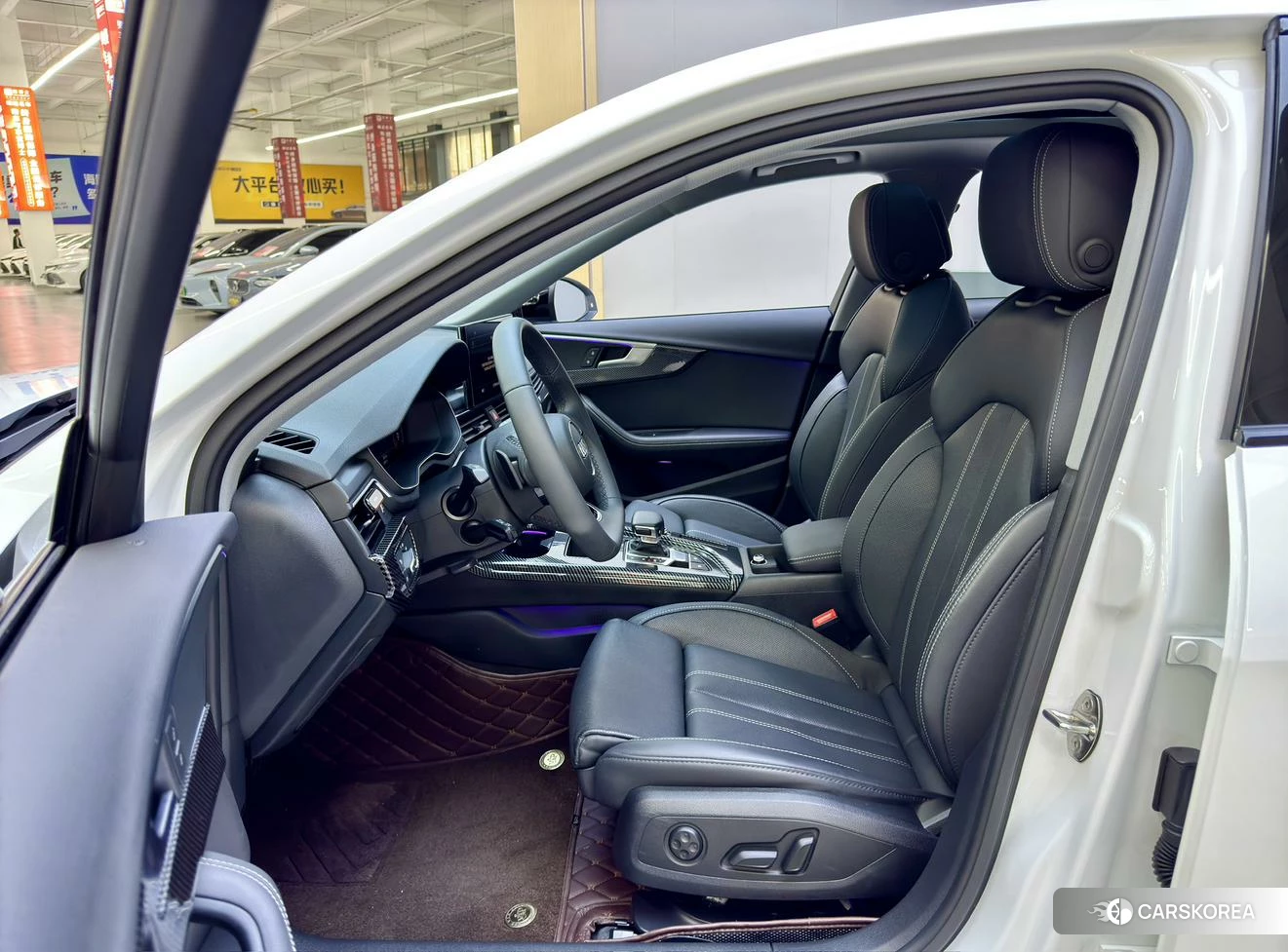 Audi A4L id 4413480 из Китая 7