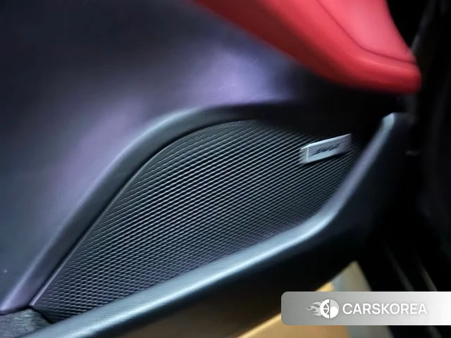 Porsche Taycan id 4206642 из Кореи 7