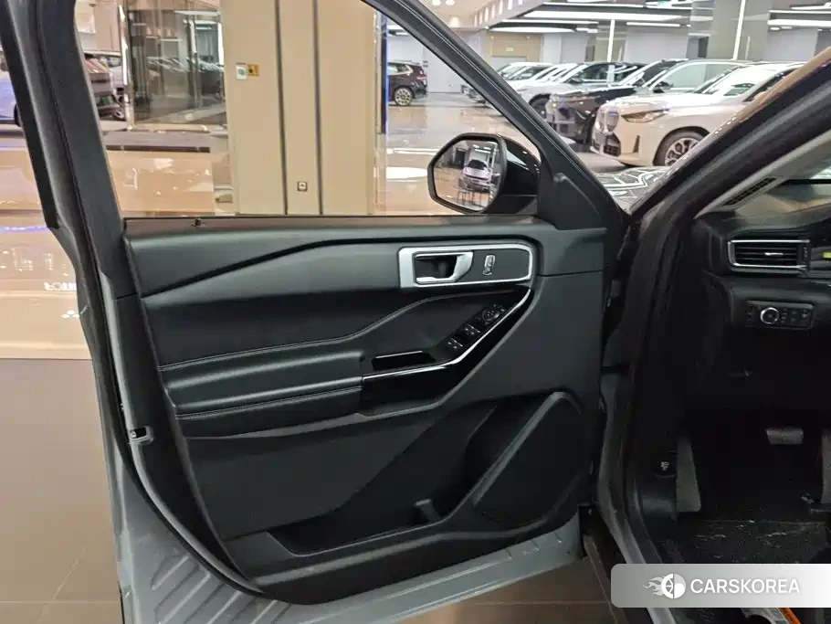 Ford Explorer id 4570567 из Китая 7