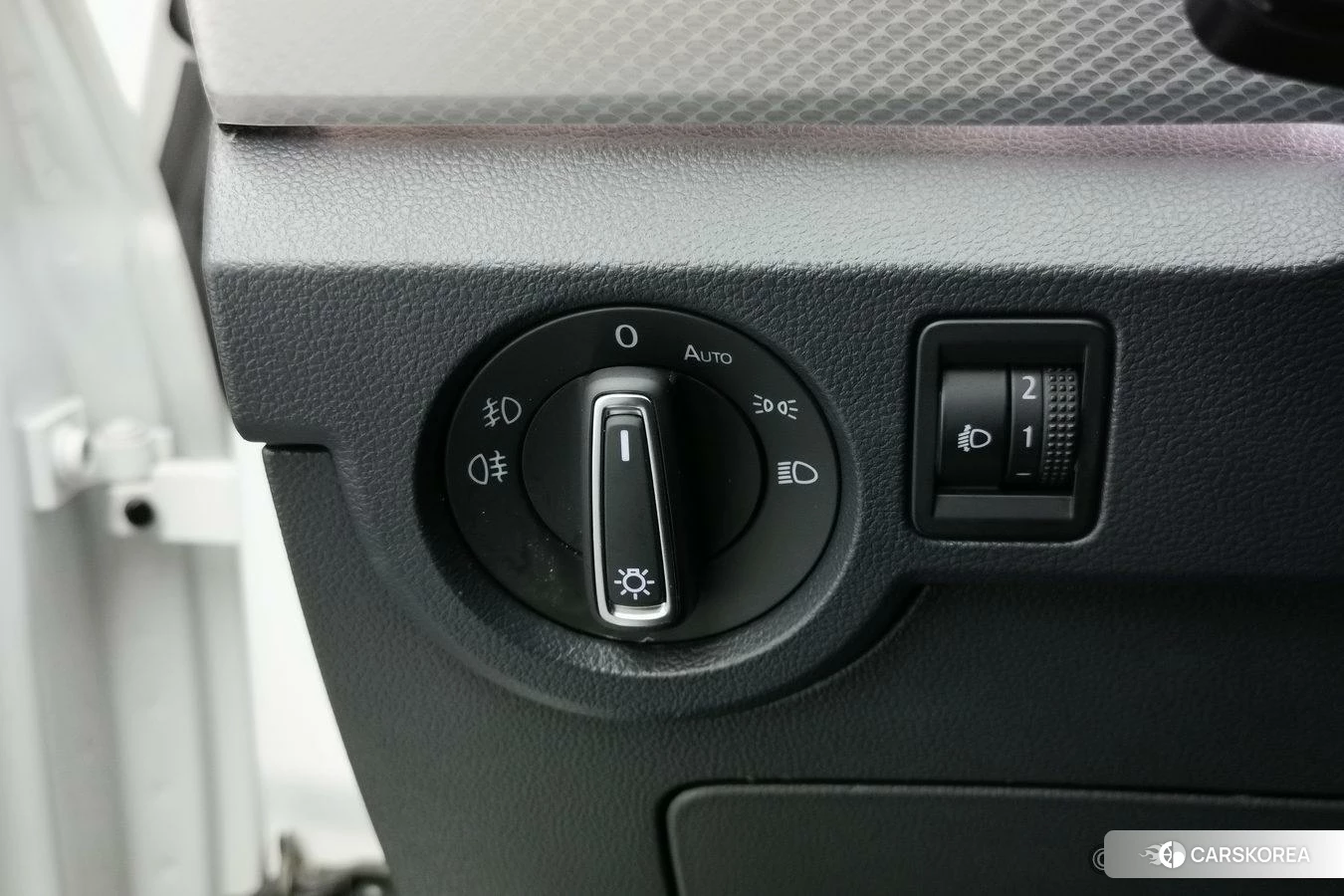 Volkswagen Exploring the shadow id 4420770 из Китая 7