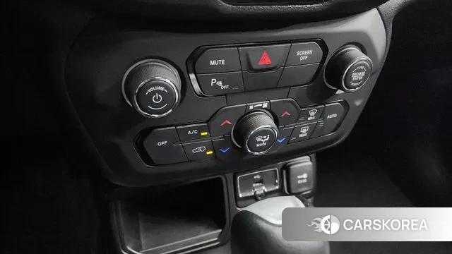 Jeep Renegade id 3336556 из Кореи 7