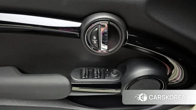 Mini Cooper S Convertible id 3473122 из Кореи 7