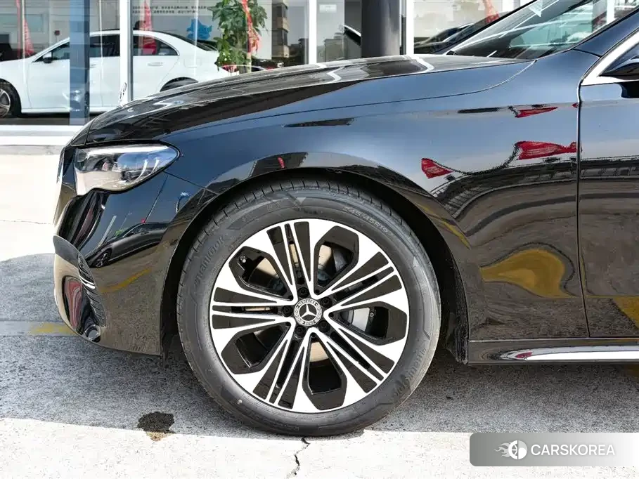 Mercedes-Benz E-Class id 4600342 из Китая 7