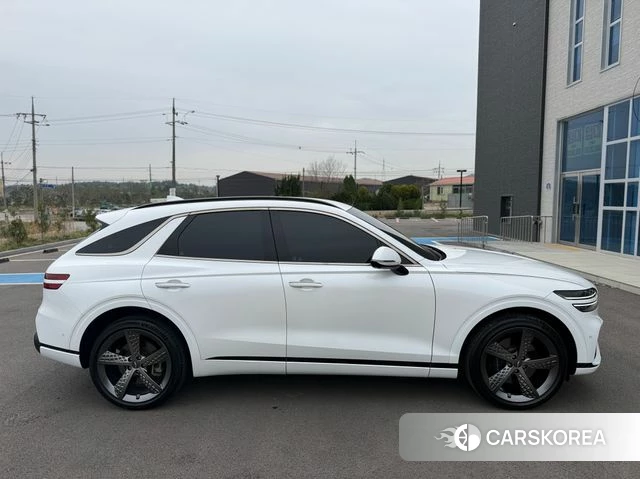 Genesis GV70 id 3965304 из Кореи 7